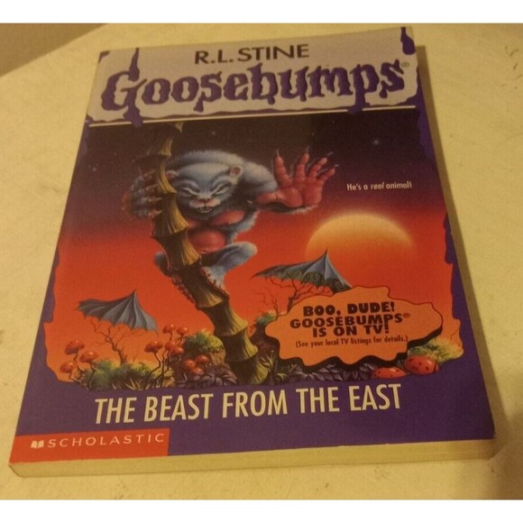 R.L. Stine's Goosebumps Book #43 The Beast From The East Preowned - Picture 5 of 8